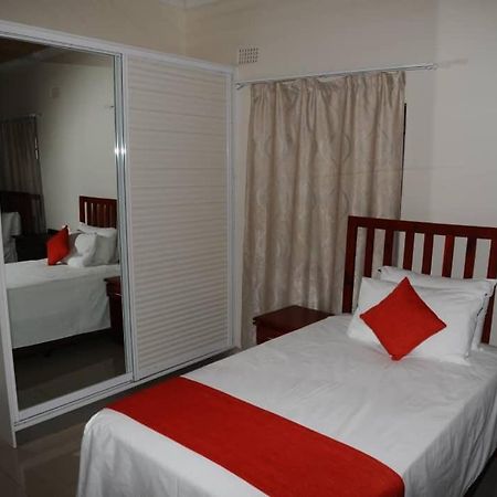 Pillacol Guest House Victoria Falls Zewnętrze zdjęcie